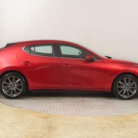 Foto inzerátu Mazda 3 e-Skyactiv G140