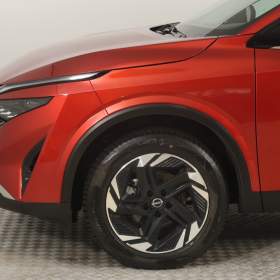Foto inzerátu Nissan Qashqai 1.3 DIG-T MHEV
