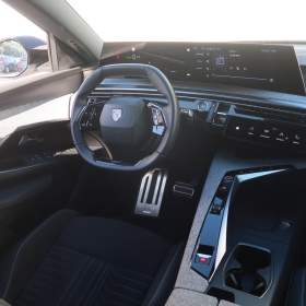 Foto inzerátu Peugeot e-3008 73 kWh