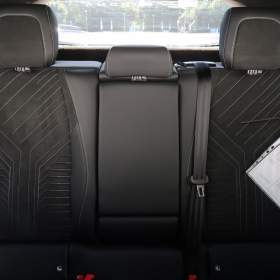 Foto inzerátu Peugeot e-3008 73 kWh