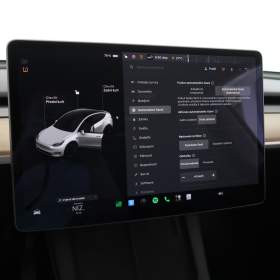 Foto inzerátu Tesla Model Y Long Range AWD 75kWh