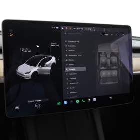Foto inzerátu Tesla Model Y Long Range AWD 75kWh