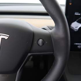 Foto inzerátu Tesla Model Y Long Range AWD 75kWh