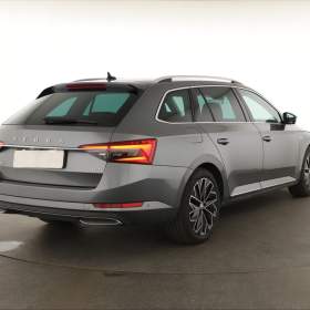Foto inzerátu Skoda Superb 2.0 TDI