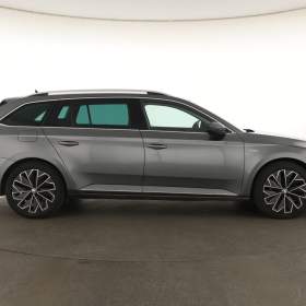 Foto inzerátu Skoda Superb 2.0 TDI