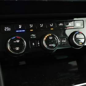 Foto inzerátu Skoda Superb 2.0 TDI