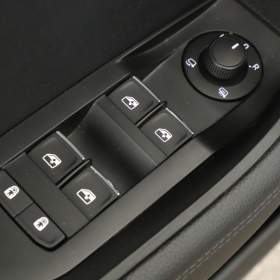 Foto inzerátu Skoda Superb 2.0 TDI
