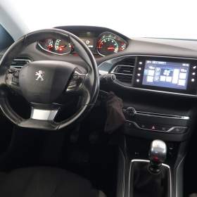 Foto inzerátu Peugeot 308 1.2 e-THP