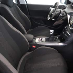 Foto inzerátu Peugeot 308 1.2 e-THP