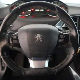 Foto inzerátu Peugeot 308 1.2 e-THP