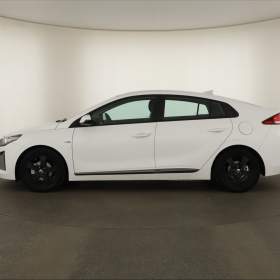 Foto inzerátu Hyundai Ioniq Hybrid