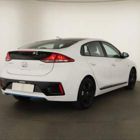 Foto inzerátu Hyundai Ioniq Hybrid