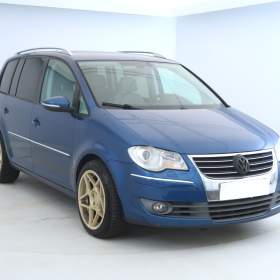 VW Touran 2.0 TDI / 19933943
