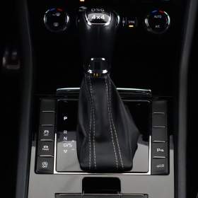 Foto inzerátu Skoda Superb 2.0 TSI