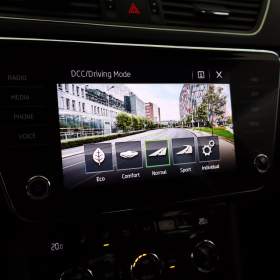 Foto inzerátu Skoda Superb 2.0 TSI