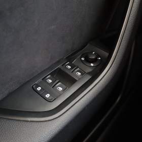 Foto inzerátu Skoda Superb 2.0 TSI