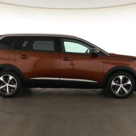 Foto inzerátu Peugeot 5008 1.5 BlueHDi