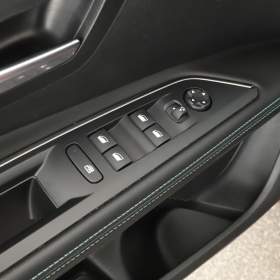Foto inzerátu Peugeot 5008 1.5 BlueHDi