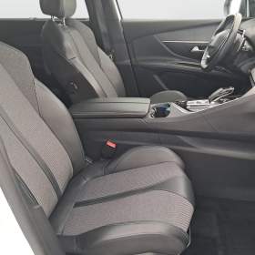 Foto inzerátu Peugeot 5008 1.5 BlueHDi