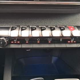 Foto inzerátu Peugeot 5008 1.5 BlueHDi