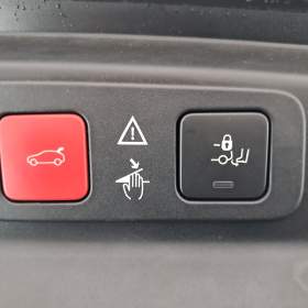 Foto inzerátu Peugeot 5008 1.5 BlueHDi