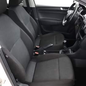 Skoda Rapid 1.0 TSI / 19935650