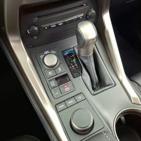 Foto inzerátu Lexus NX 300h