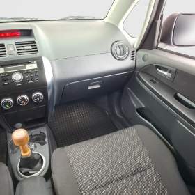 Foto inzerátu Suzuki SX4 1.6 VVT