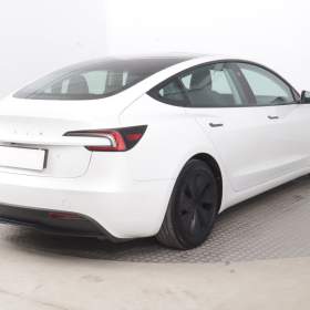 Foto inzerátu Tesla Model 3 Standard Range LFP