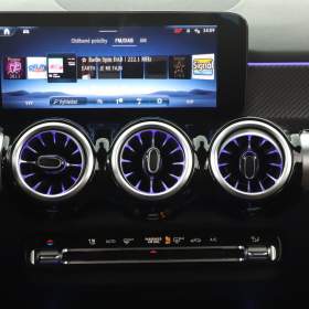 Foto inzerátu Mercedes GLB GLB 200 d 4MATIC