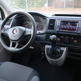 VW Transporter 2.0 TDI / 19938634