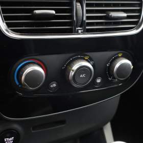 Foto inzerátu Renault Clio 1.2 16V