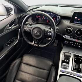 Foto inzerátu Kia Stinger 3.3 T-GDI