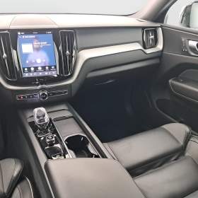 Foto inzerátu Volvo XC60 B4 AWD