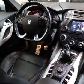 Foto inzerátu Citroen DS5 2.0 HDi