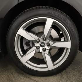 Foto inzerátu Audi A8 60 TFSI