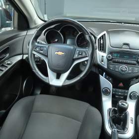 Foto inzerátu Chevrolet Cruze 1.7 VCDi