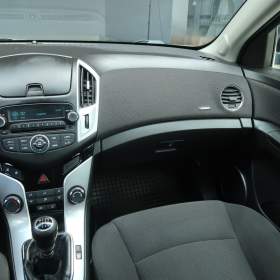 Foto inzerátu Chevrolet Cruze 1.7 VCDi