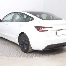Foto inzerátu Tesla Model 3 Standard Range LFP