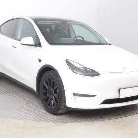 Tesla Model Y Long Range AWD 75kWh / 19942840