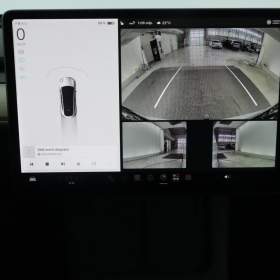 Foto inzerátu Tesla Model Y Long Range AWD 75kWh