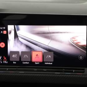 Foto inzerátu VW Golf 1.5 eTSI