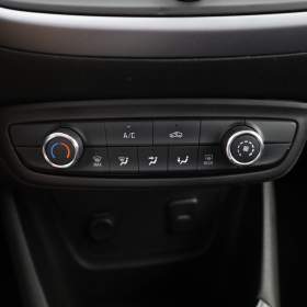 Foto inzerátu Opel Crossland 1.2