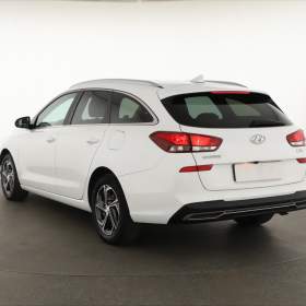 Foto inzerátu Hyundai i30 1.0 T-GDI