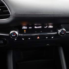 Foto inzerátu Mazda 3 2.0 Skyactiv-G
