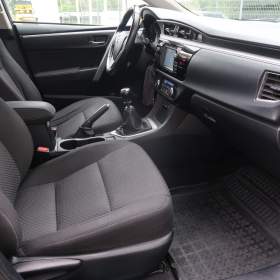 Foto inzerátu Toyota Corolla 1.6 Valvematic