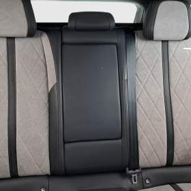 Foto inzerátu Peugeot 508 Hybrid 225