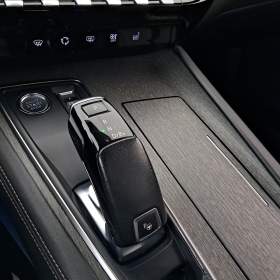Foto inzerátu Peugeot 508 Hybrid 225