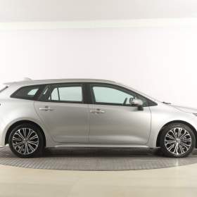 Foto inzerátu Toyota Corolla 2.0 Hybrid