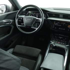Audi e- tron e- tron 50 quattro / 19953754